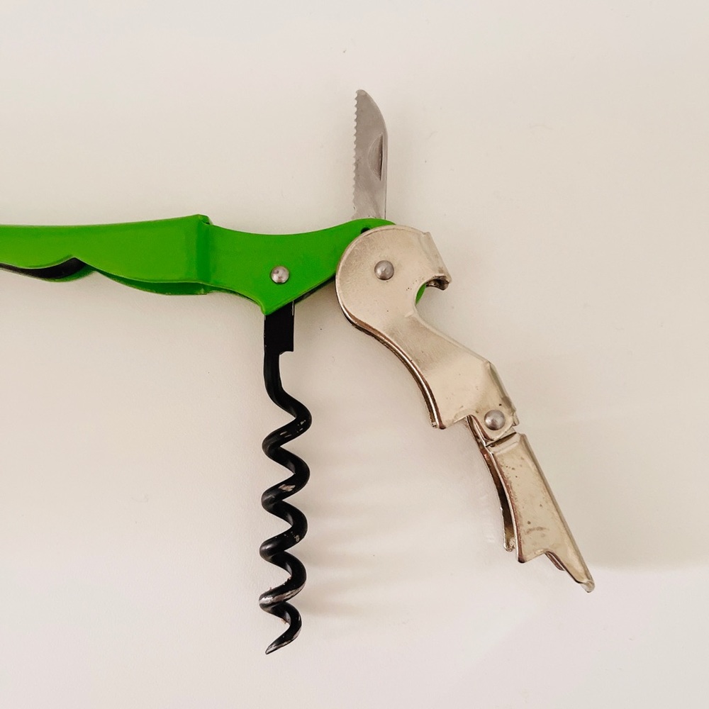 Beverage Opener - Picture 2 of 7